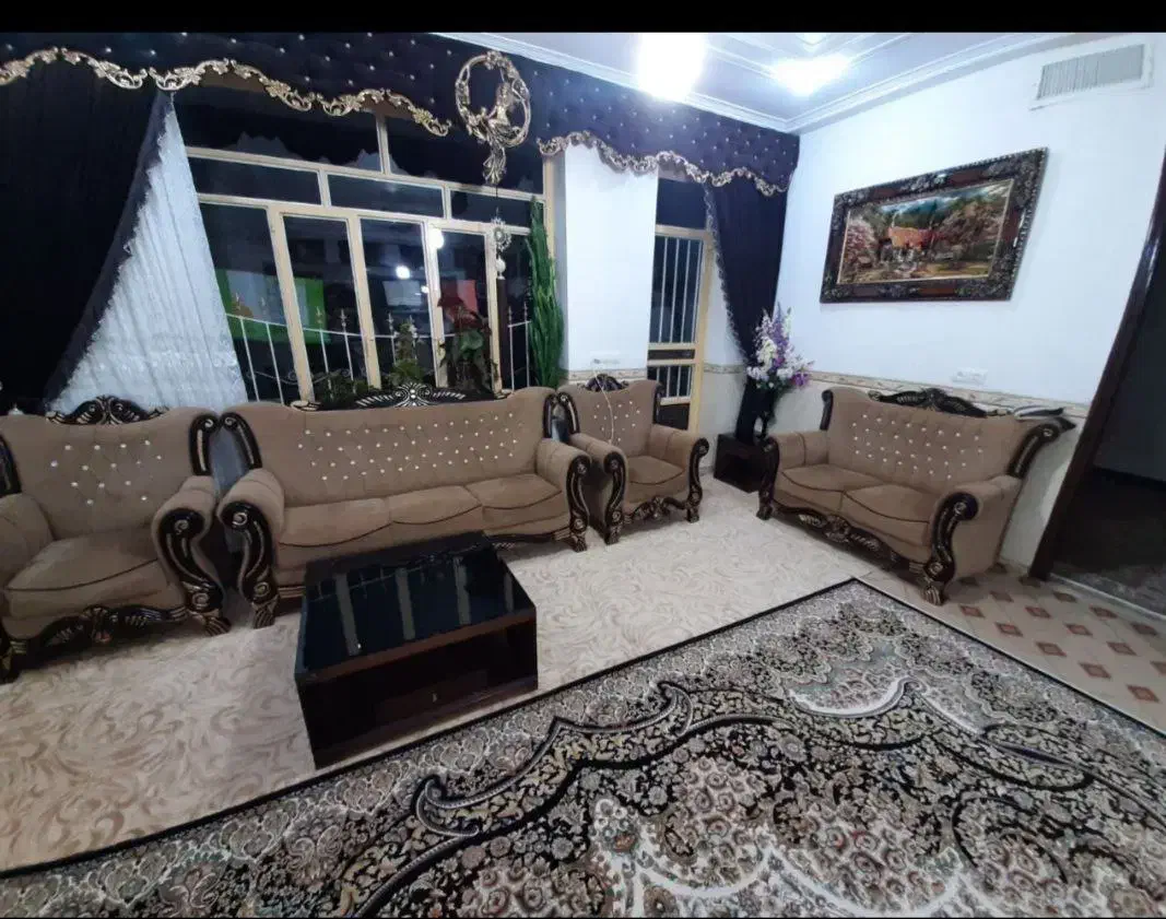 مبل هفت نفره در حد نو بهترین جنس درجه 1|مبلمان خانگی و میز عسلی|پاوه, |دیوار