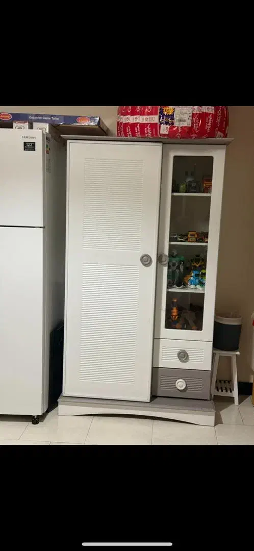 تخت کودک و نوجوان|تخت و صندلی بچه|هشتگرد, فاز ۱ مهستان|دیوار