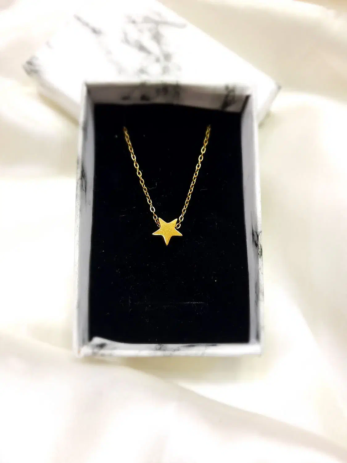 گردنبند های پلاک سه بعدی دارای مدل های مختلف|بدلیجات|قم, ارم|دیوار