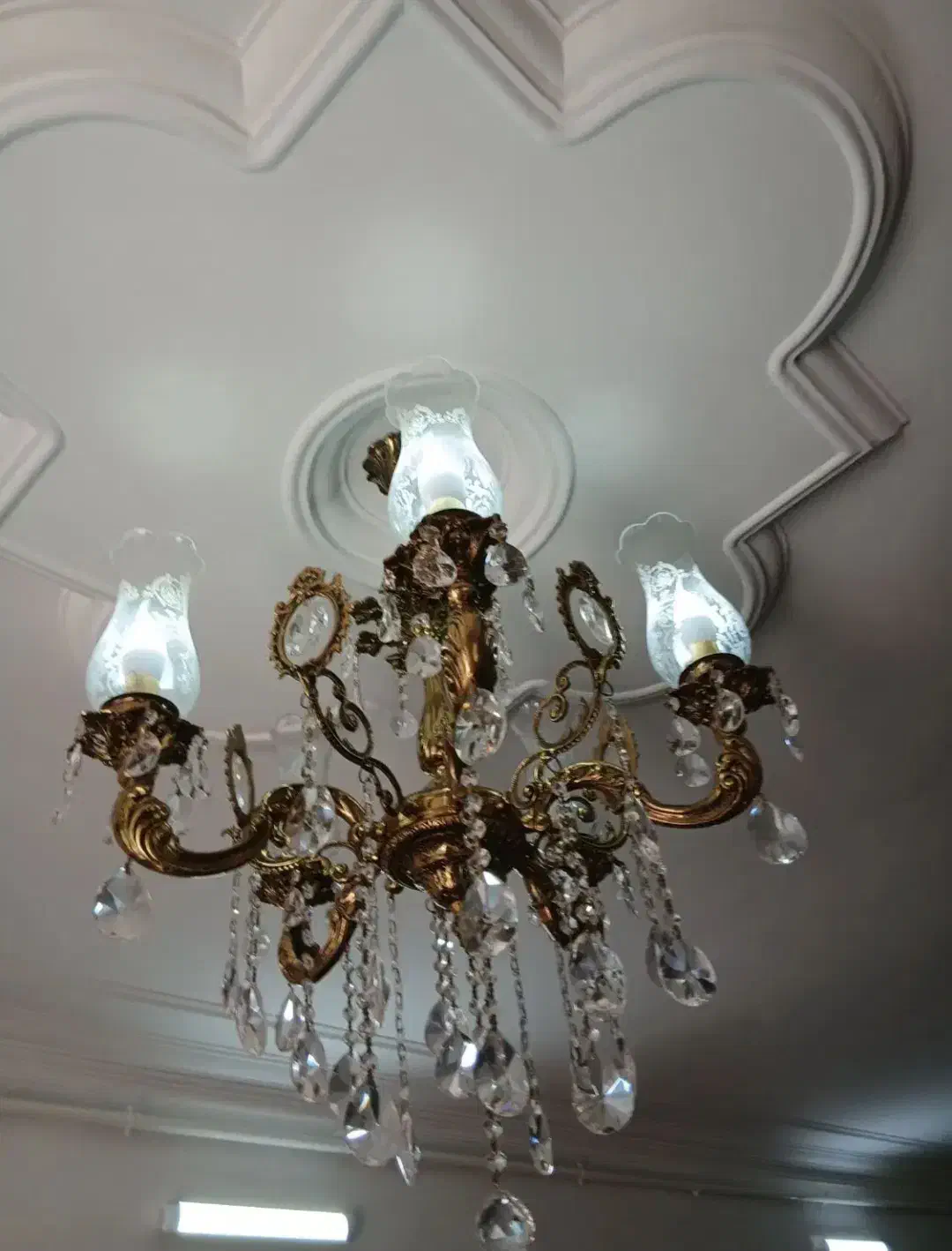 لوستر برنز اصل سنگین وزن|لوستر و چراغ آویز|خوی, |دیوار