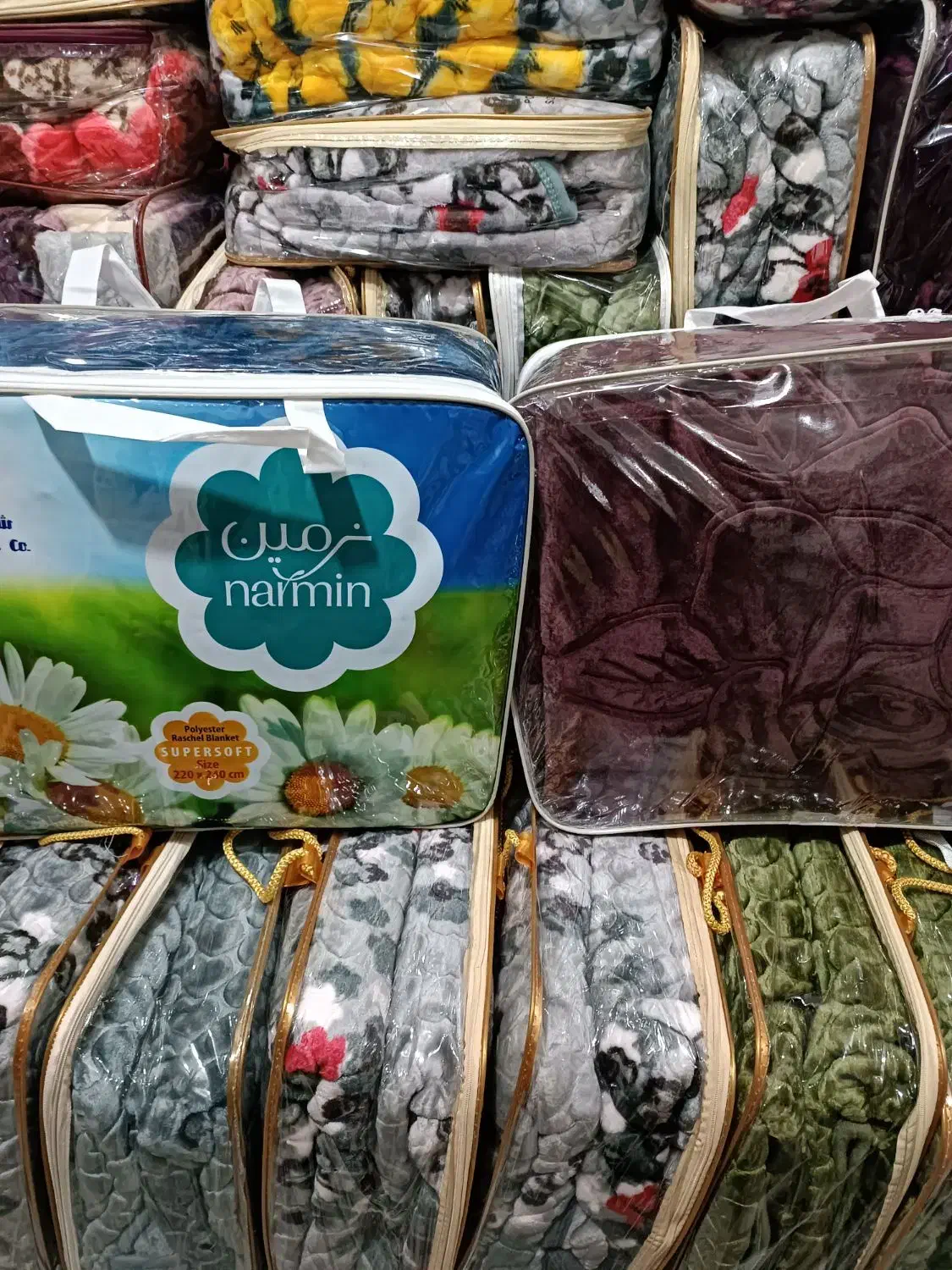 پتو دونفره لیلیان 935هزار|رختخواب، بالش، پتو|خرمآباد, |دیوار