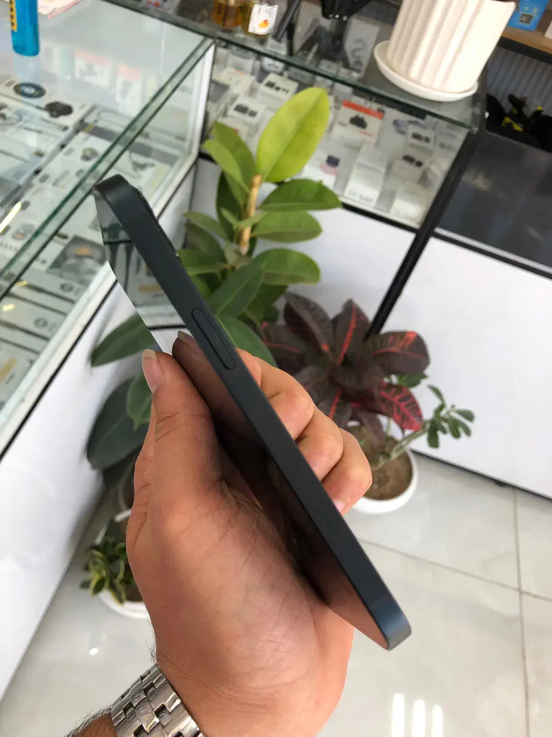 ایفون ۱۳ ۱۲۸|موبایل|نجف‌آباد, باغ ملی|دیوار