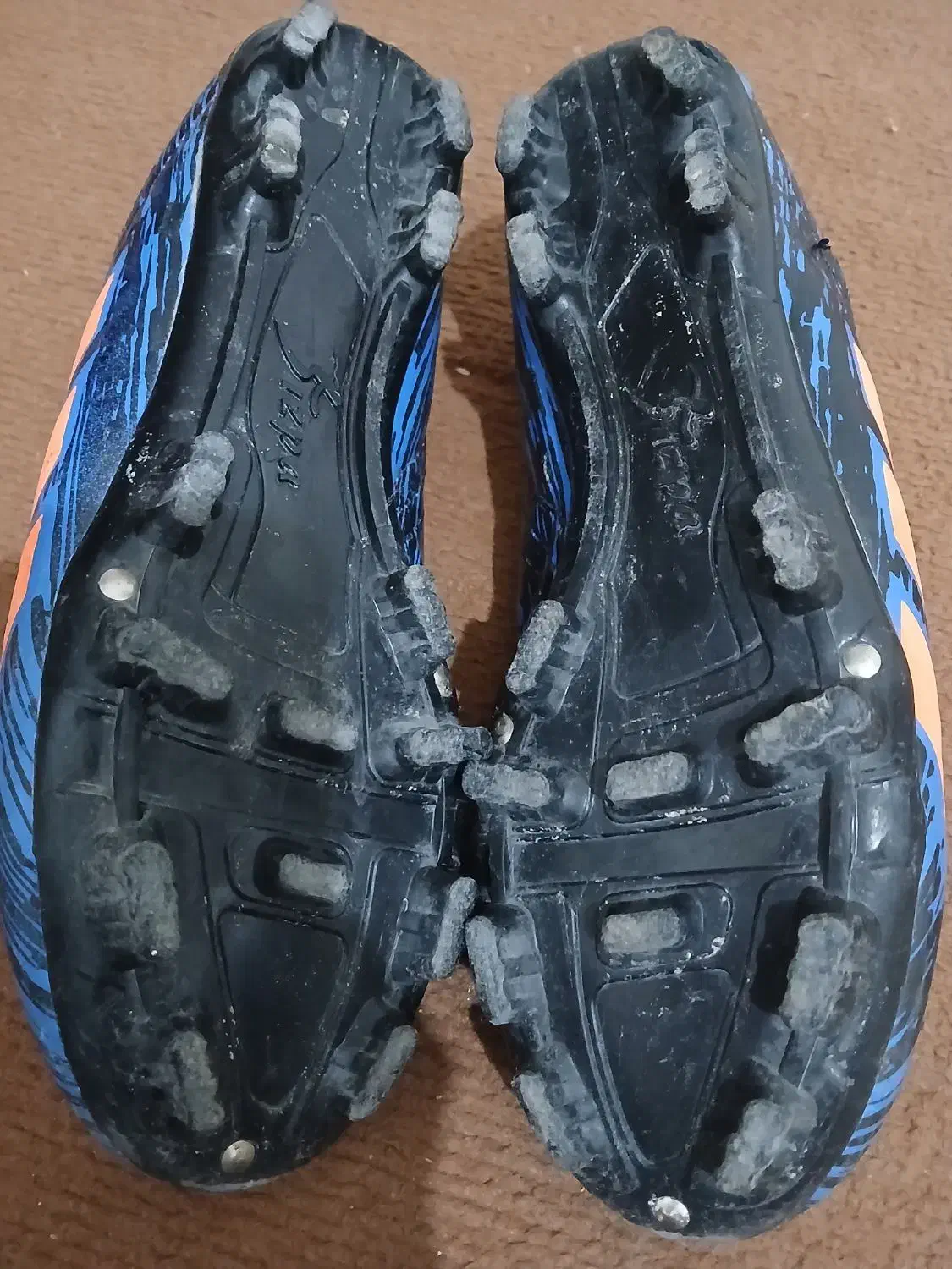 کفش فوتبال چمنی|تجهیزات ورزشی|آق قلا, |دیوار