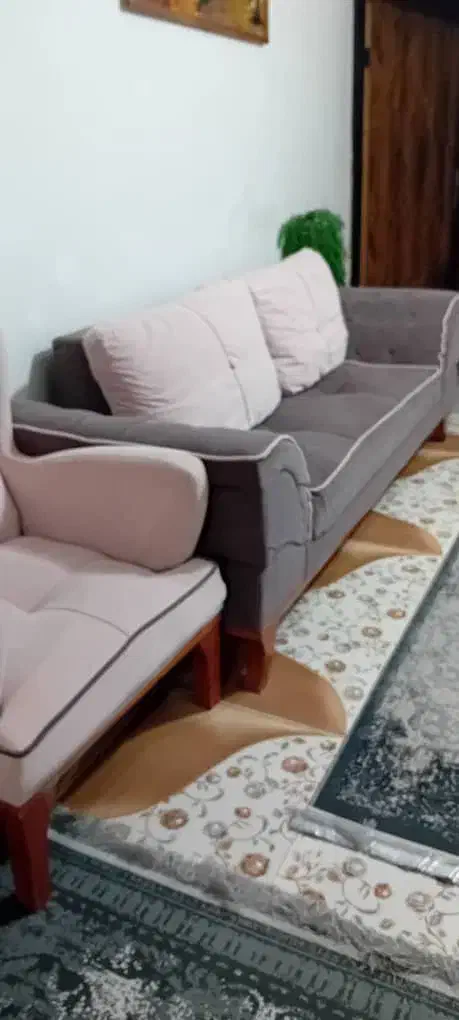 مبل 7 نفره سالم همراه با جلومبلی|مبلمان خانگی و میز عسلی|رشت, سلیمانداراب|دیوار