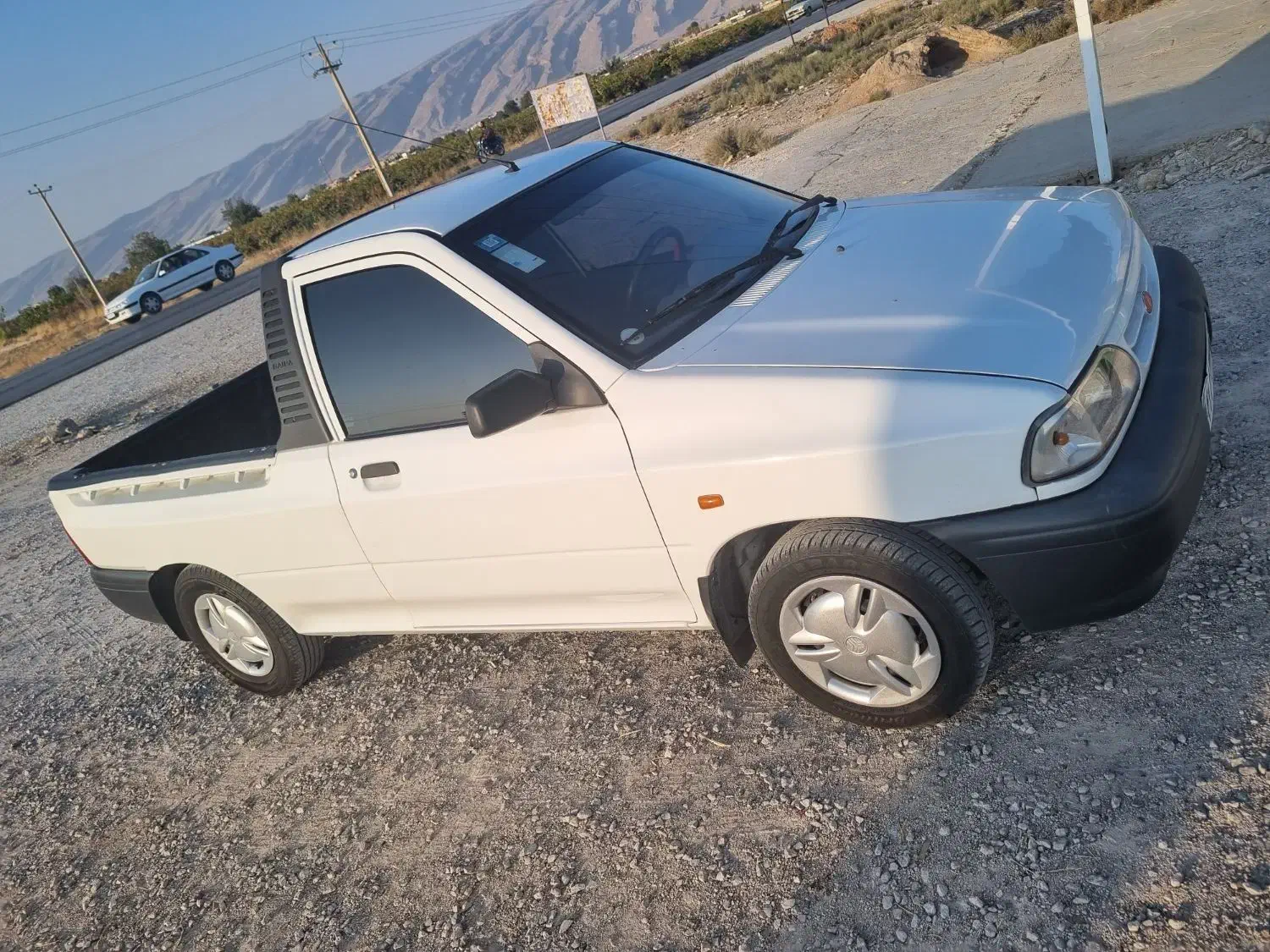 مدل ۴۰۲ بدون رنگ|خودرو سواری و وانت|شیراز, پودنک|دیوار