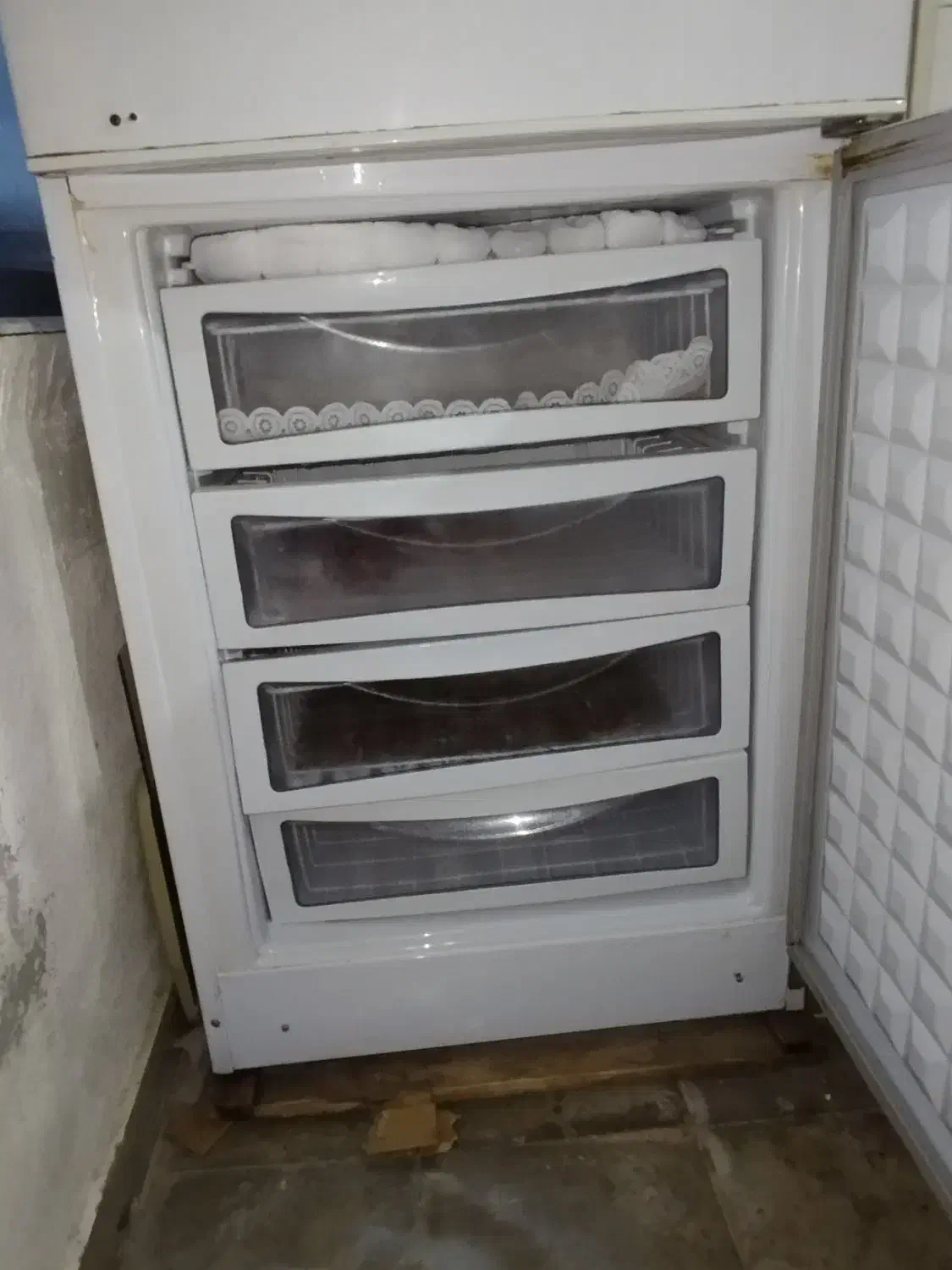 یخچال فریزر اورست کاملآ سالم|یخچال و فریزر|صوفیان, |دیوار