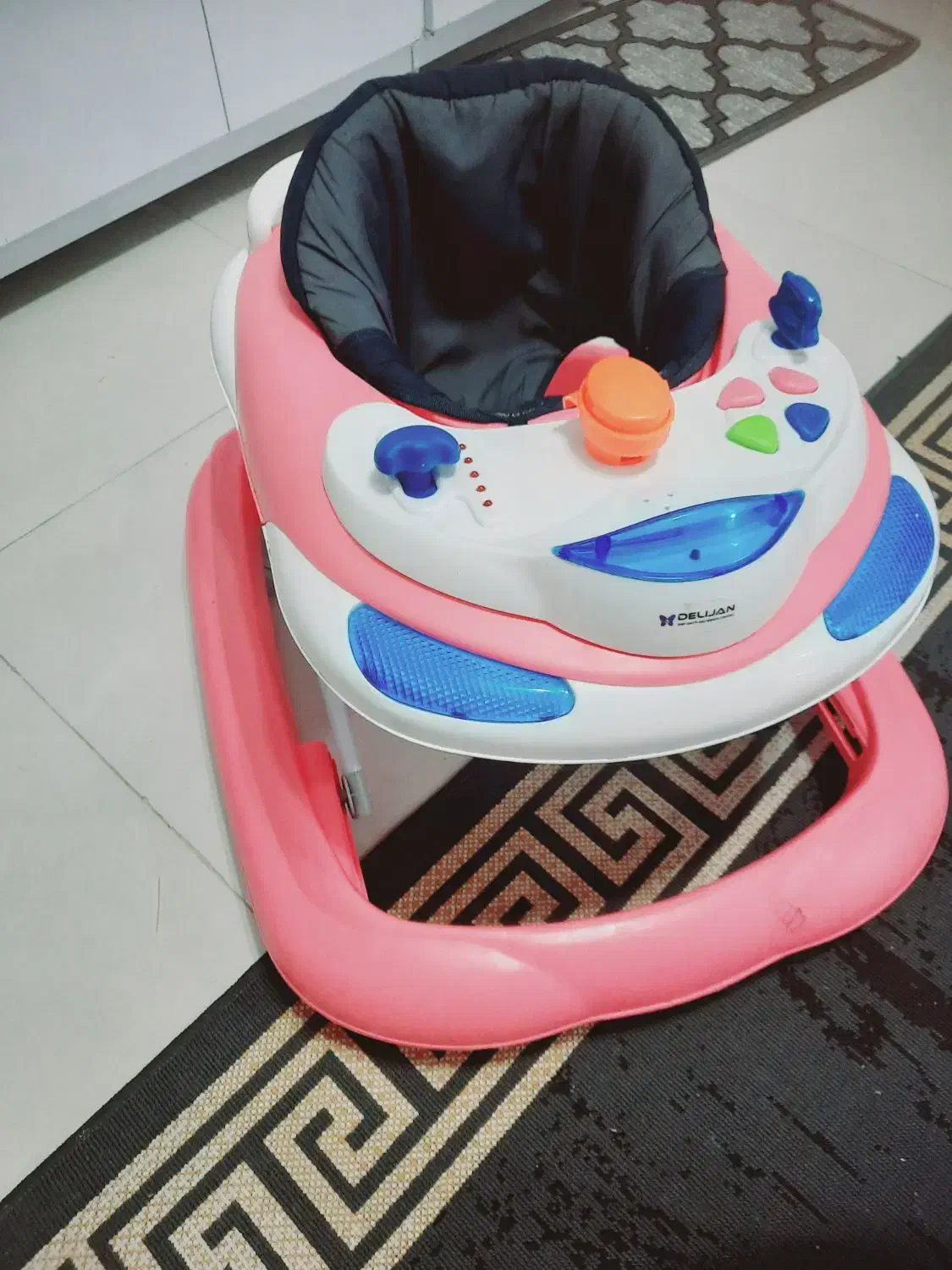 رو روک بچه گانه|کالسکه و لوازم جانبی|فارسان, |دیوار