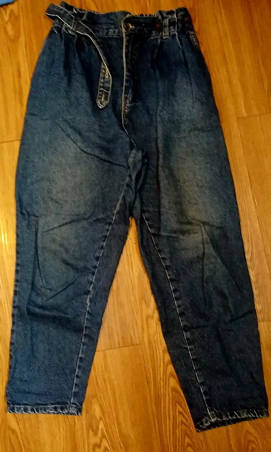 لباس زنانه|لباس|مشهد, تربیت (صدف)|دیوار