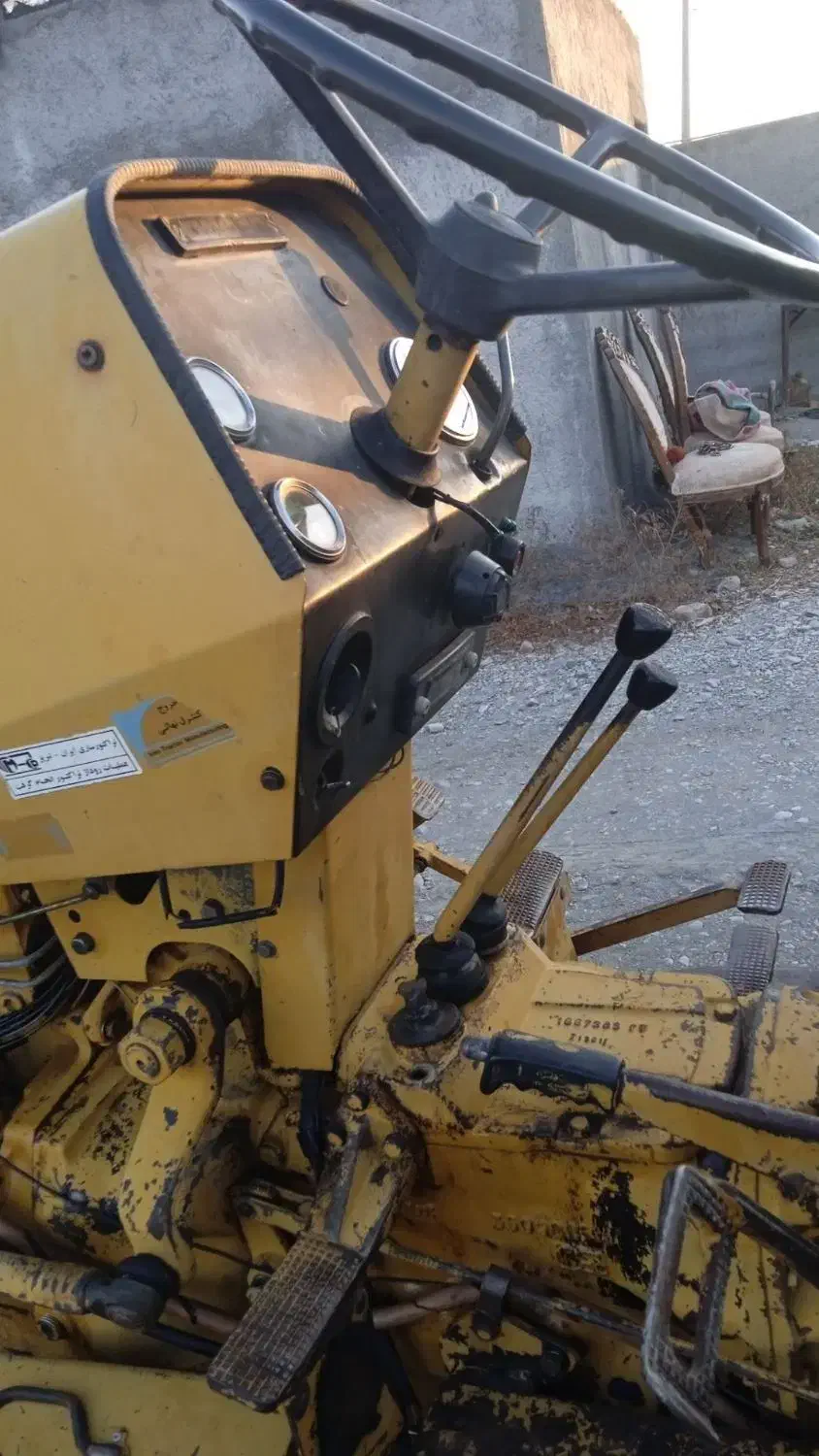 تراکتور ۲۸۵ مدل ۸۳ صفر واقعی|خودرو سنگین|کرمانشاه, |دیوار