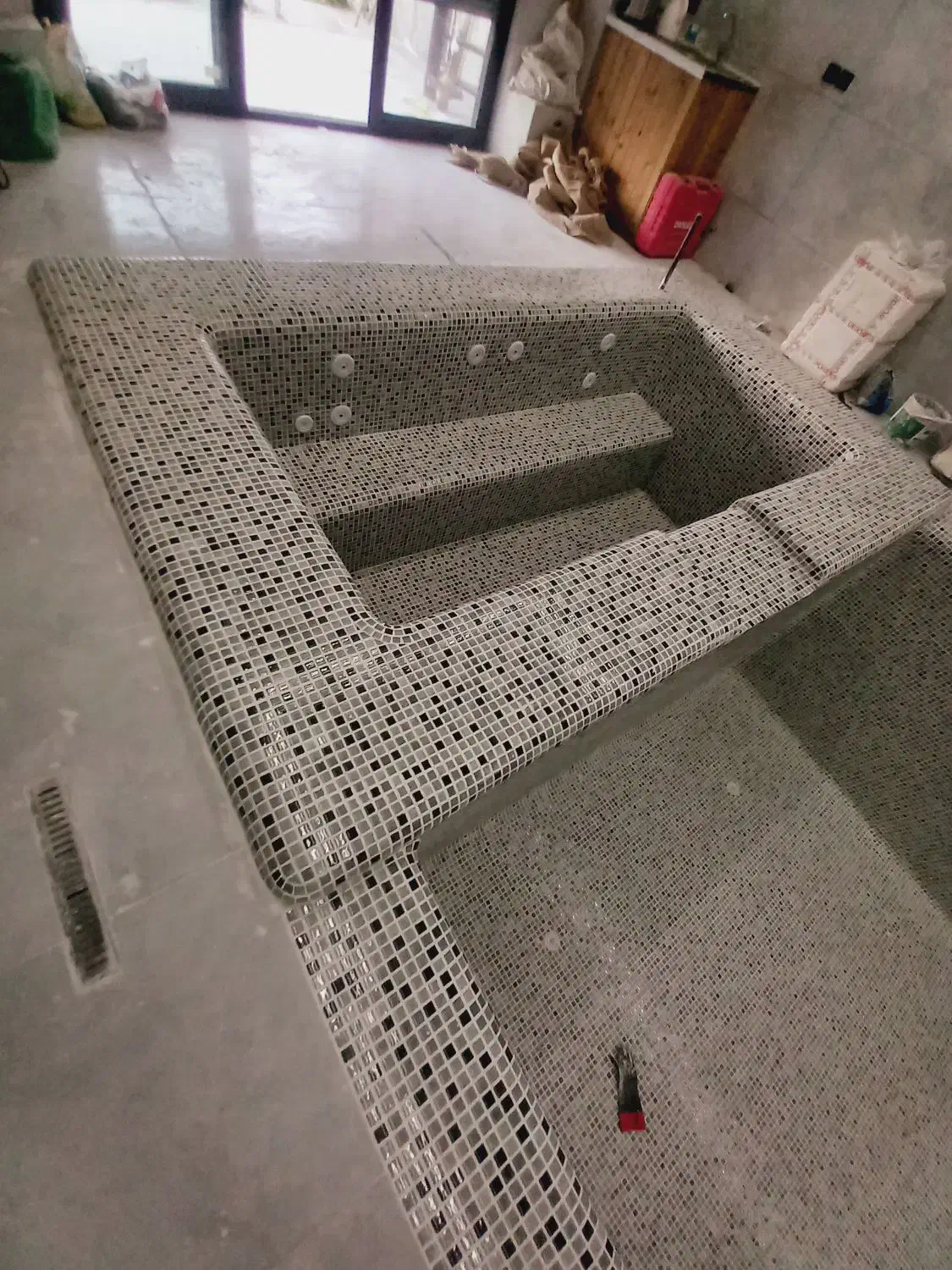 کاشیکاری استخر|خدمات پیشه و مهارت|اصفهان, ارزنان|دیوار