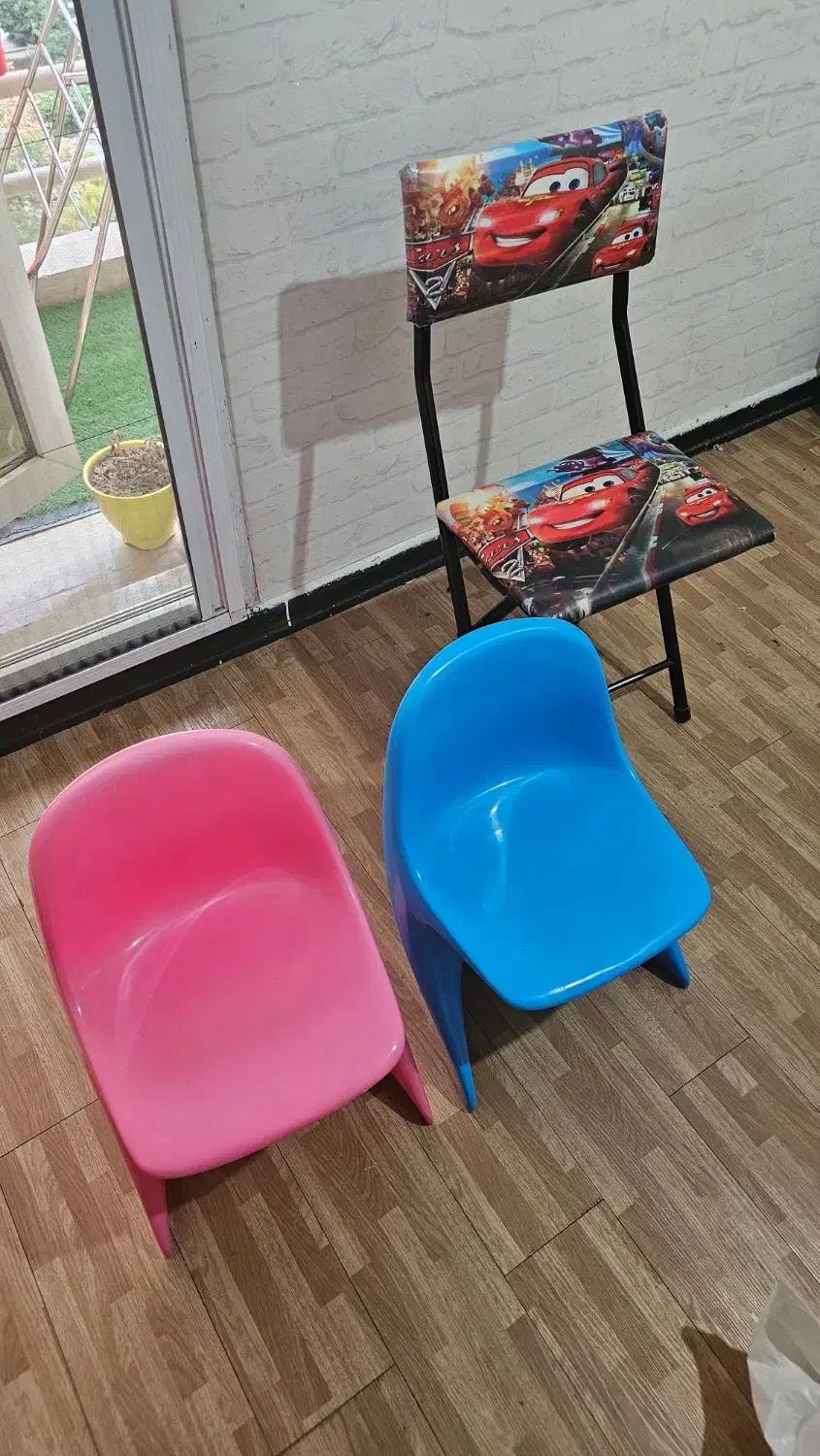 صندلی بچه|تخت و صندلی بچه|ساری, |دیوار