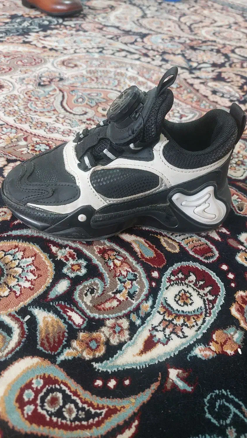 کفش ورزشی بچگانه|کفش و لباس بچه|زاهدان, |دیوار