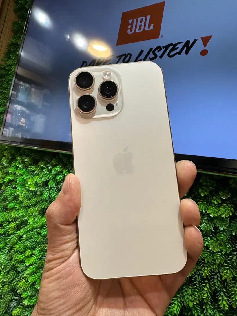 iphone 16 pro max|موبایل|اراک, |دیوار