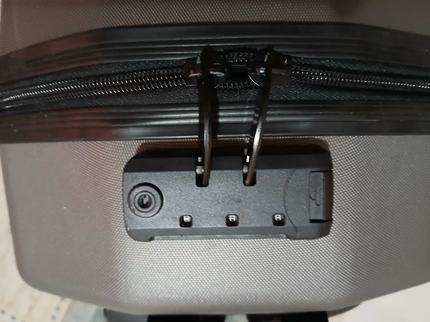 کیف ps5 زد ضربه زد آب قفل رمز دار داره|کنسول، بازی ویدئویی و آنلاین|رشت, علی آباد|دیوار