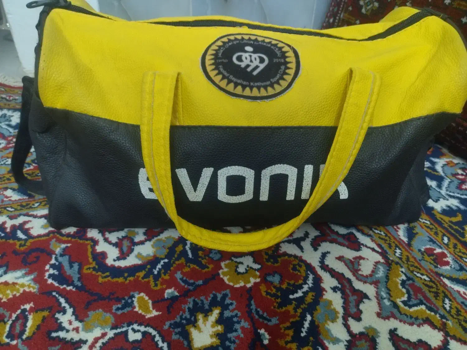 ساک و کیف ورزشی|کیف، کفش، کمربند|کاشمر, |دیوار