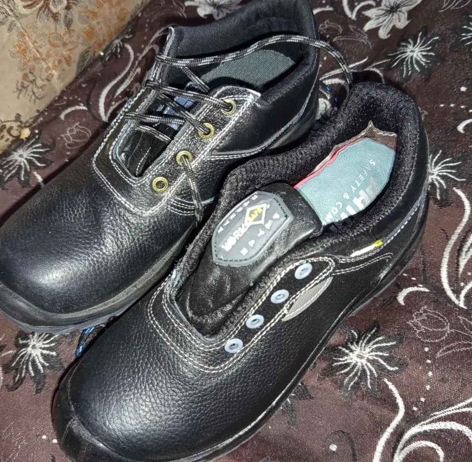 کفش کارمقاوم|کیف، کفش، کمربند|بم, |دیوار