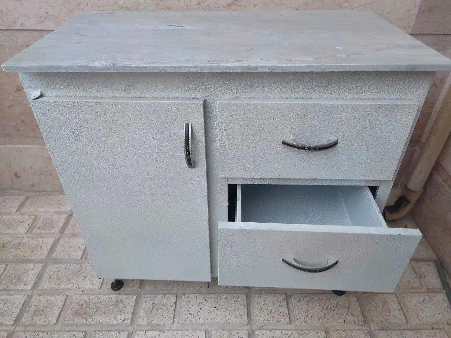 کابینت فلزی،هود ،اجاق گاز ، کاملا سالم در حد نو |جاکفشی، کمد، دراور|کامیاران, |دیوار