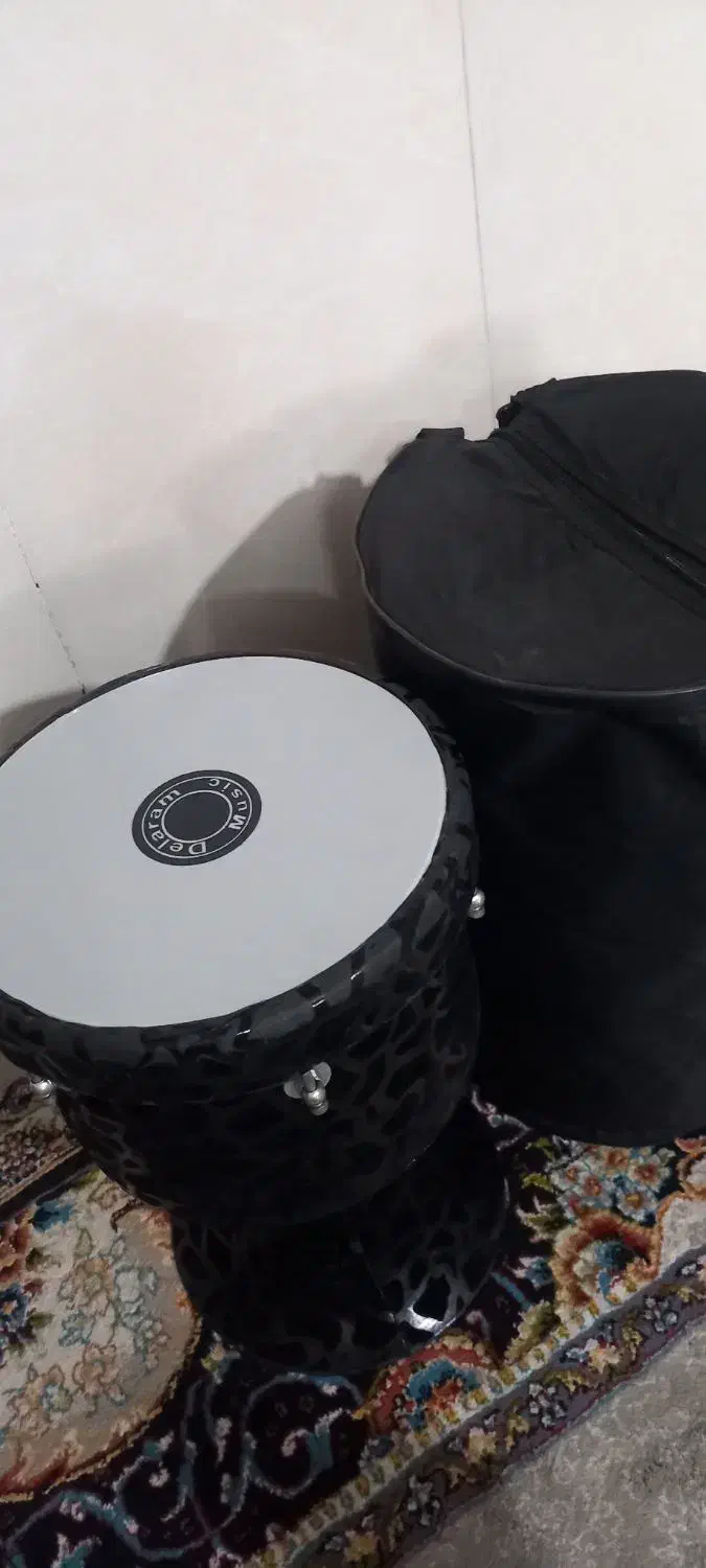 تمبک|سازهای سنتی|نیشابور, چمبران|دیوار