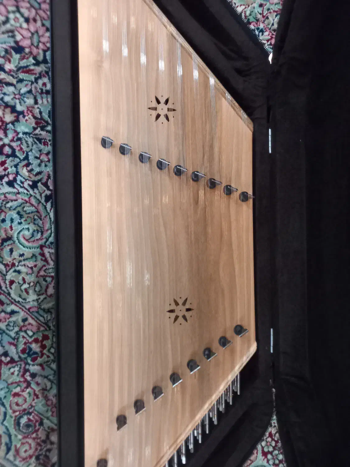 سنتور ۳مهر|سازهای سنتی|کرمان, |دیوار