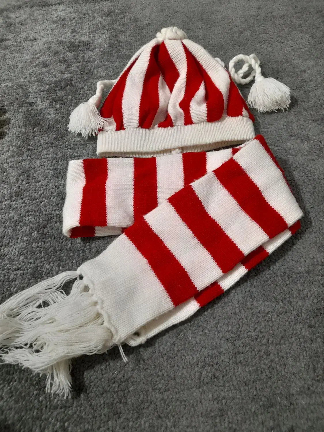 لباس دخترانه|لباس|دوگنبدان, |دیوار