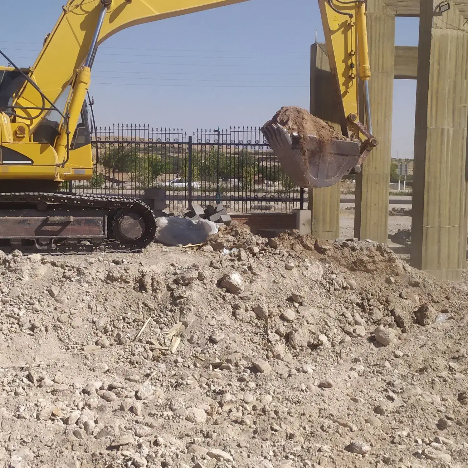 مهندس عمران سرپرست کارگاه|استخدام معماری، عمران و ساختمانی|شهریار, رضی آباد بالا|دیوار