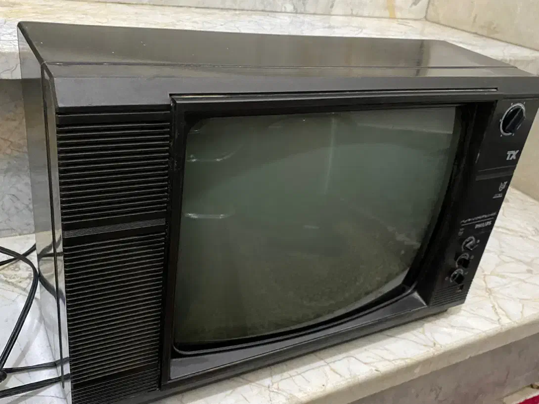 تلویزیون قدیمی عتیقه|تلویزیون و پروژکتور|اسلام‌شهر, شهرک امام حسین (میان آباد)|دیوار