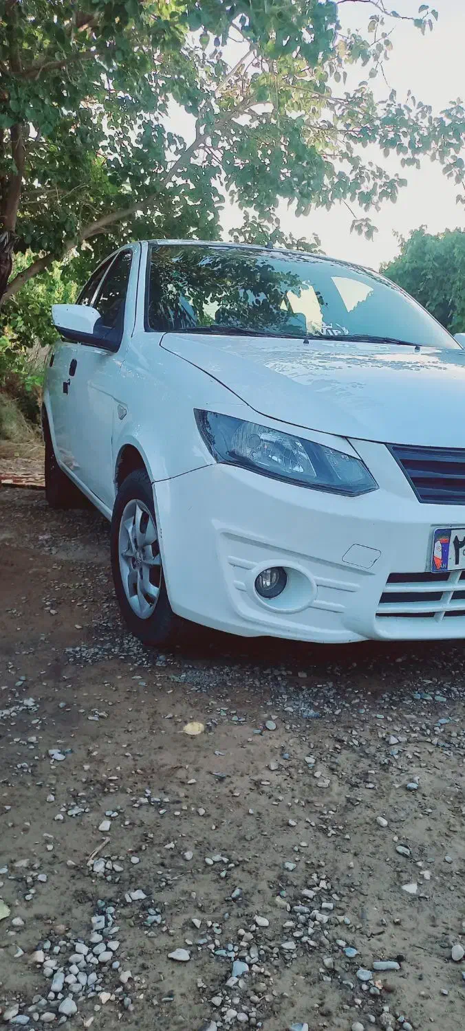 ماشین ساینا ۹۸|خودرو سواری و وانت|مشهد, مهدی آباد|دیوار