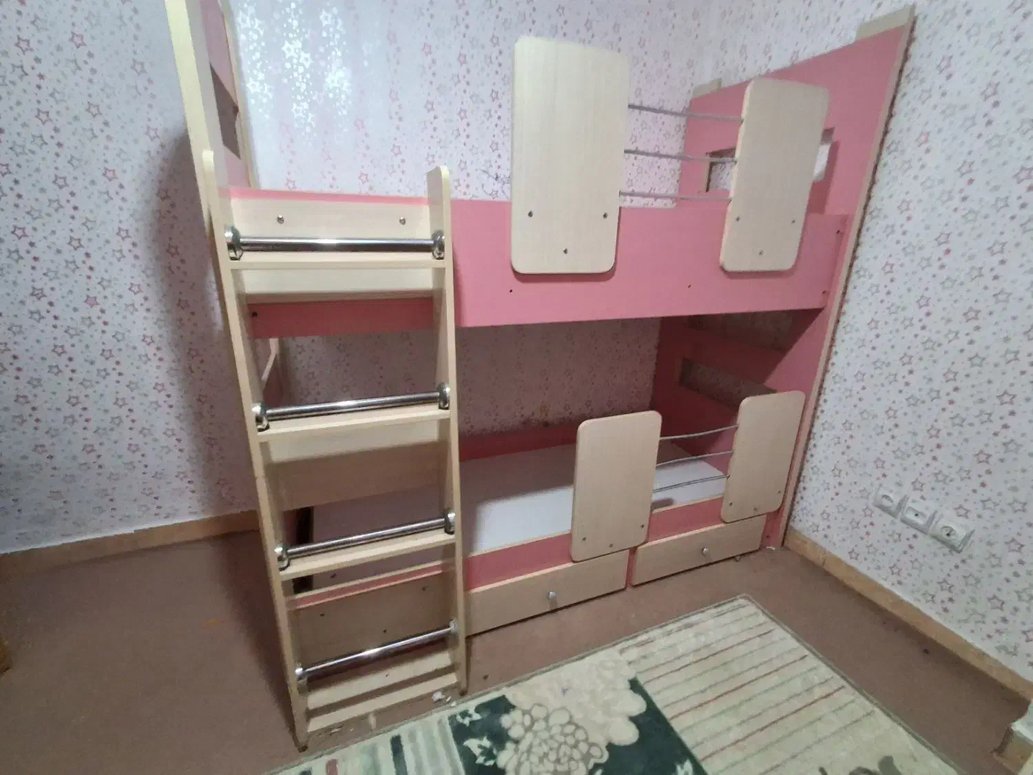 تختخواب نوجوان|تخت و سرویس خواب|لاهیجان, لیالستان|دیوار