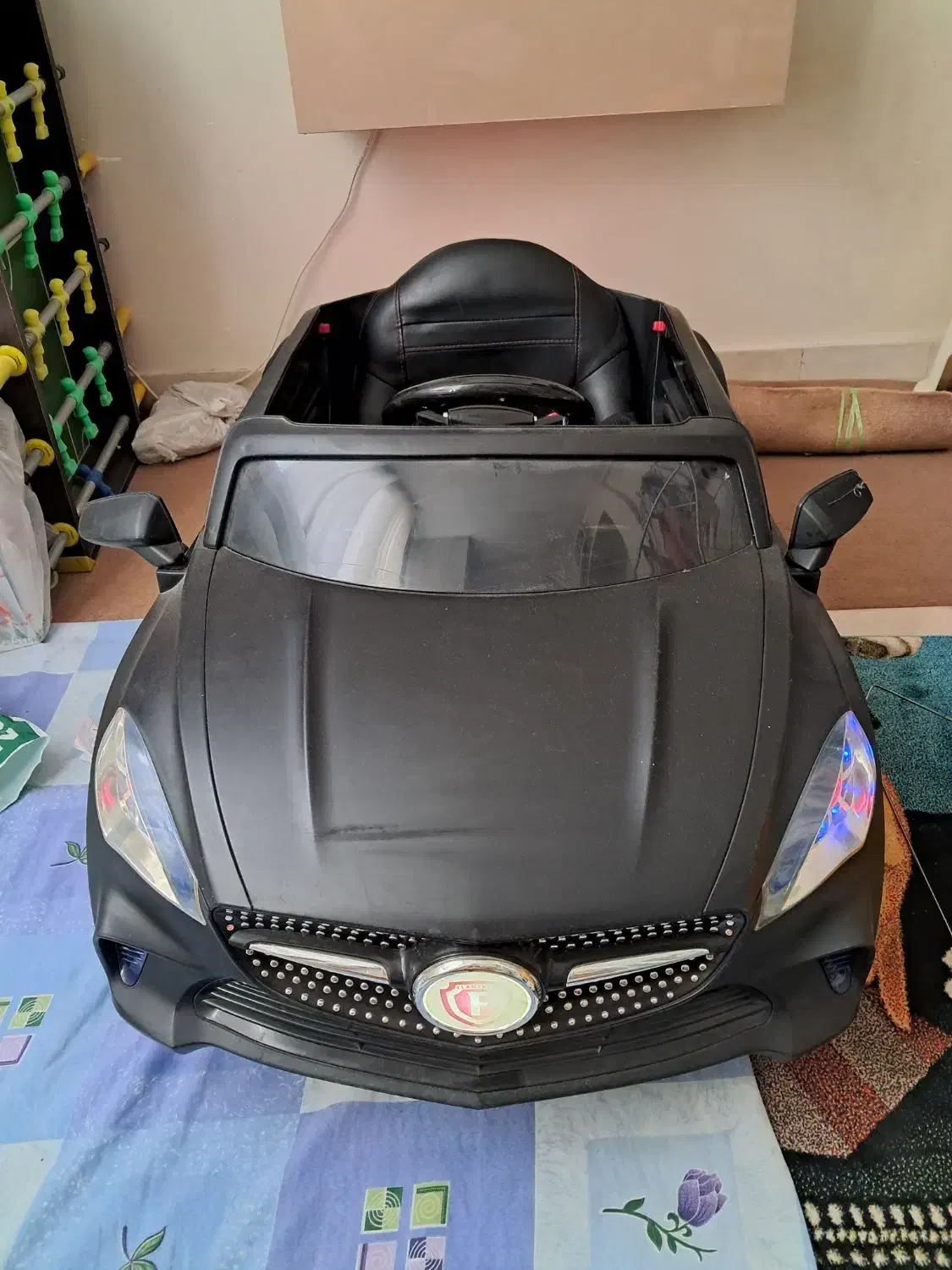 ماشین شارژی کودک بزرگ نو اصلا بیرون استفاده نشده|اسباب‌بازی بچه|اسلام‌شهر, مطهری|دیوار