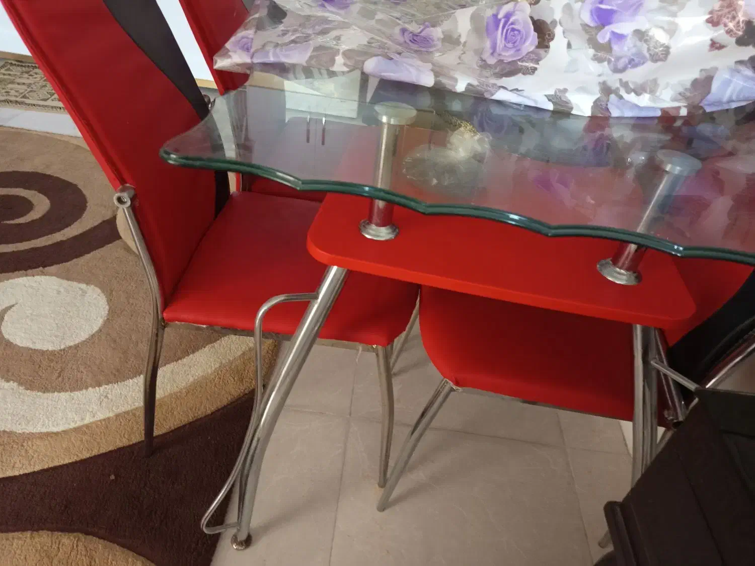 ساعت میزغذاخوری سطل زباله|میز و صندلی غذاخوری|تربت‌حیدریه, هاشمی‌نژاد|دیوار