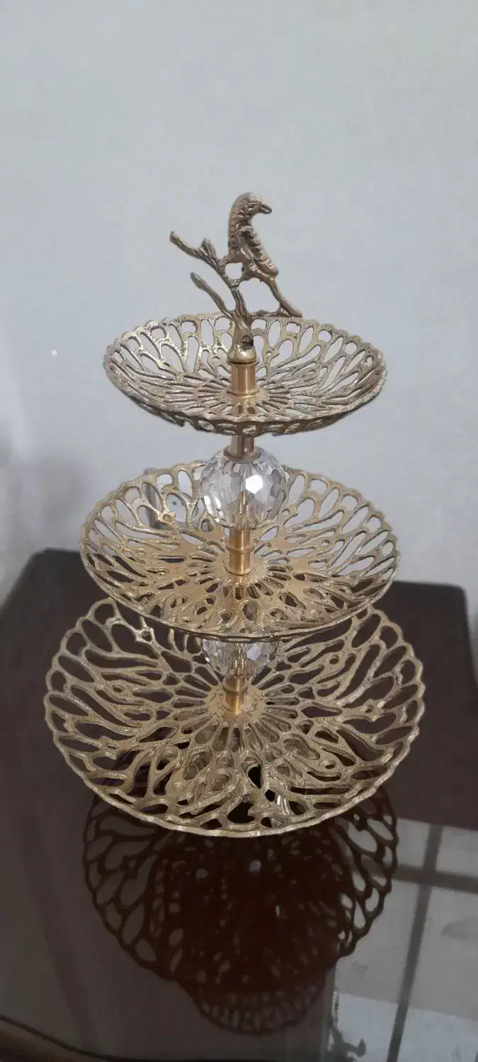 شیرینی خوری ۳طبقه برنزی|ظروف سرو و پذیرایی|تهران, خاک سفید|دیوار