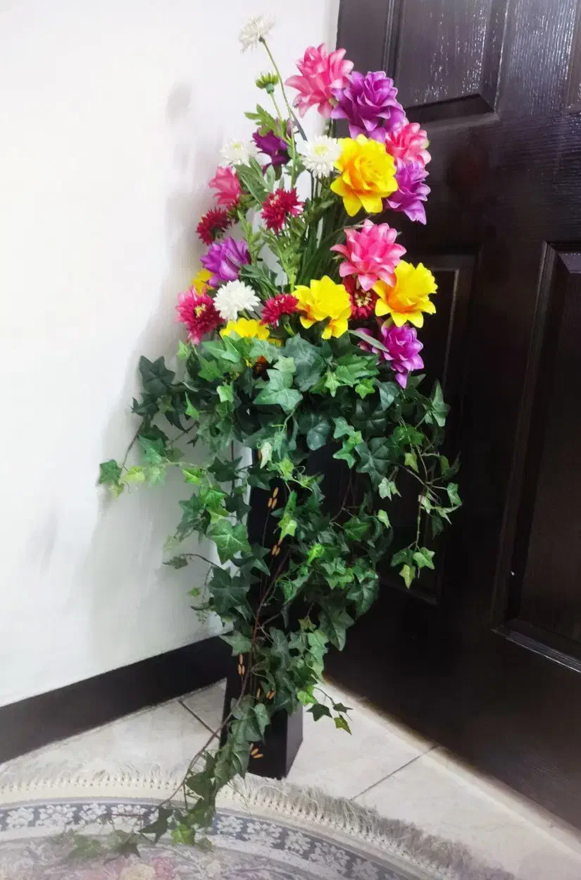 گل به همراه گلدان|گل مصنوعی|تنکابن, |دیوار