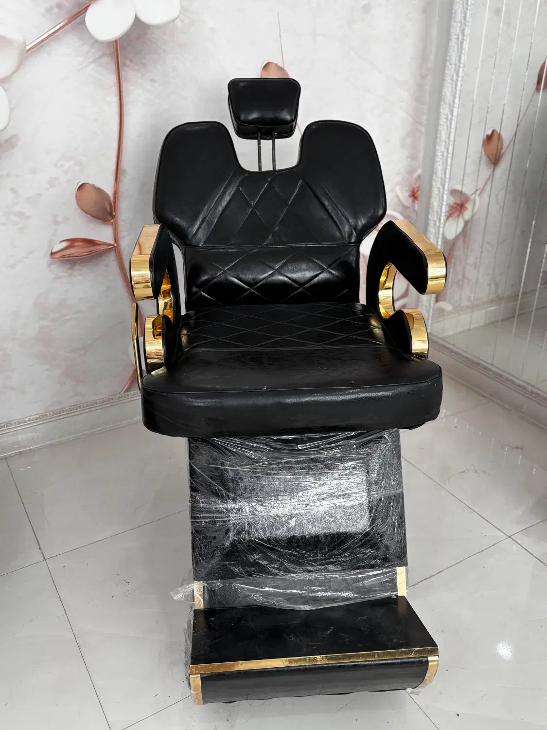 صندلی آرایشگاه|آرایشگاه و سالنهای زیبایی|زرند, |دیوار