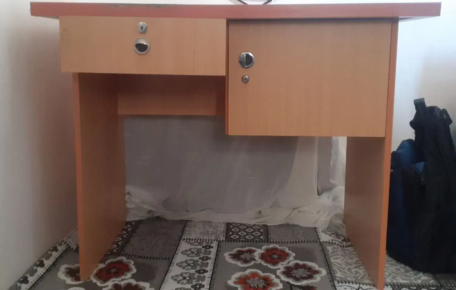 میزتحریر|میز تحریر و کامپیوتر|همدان, |دیوار