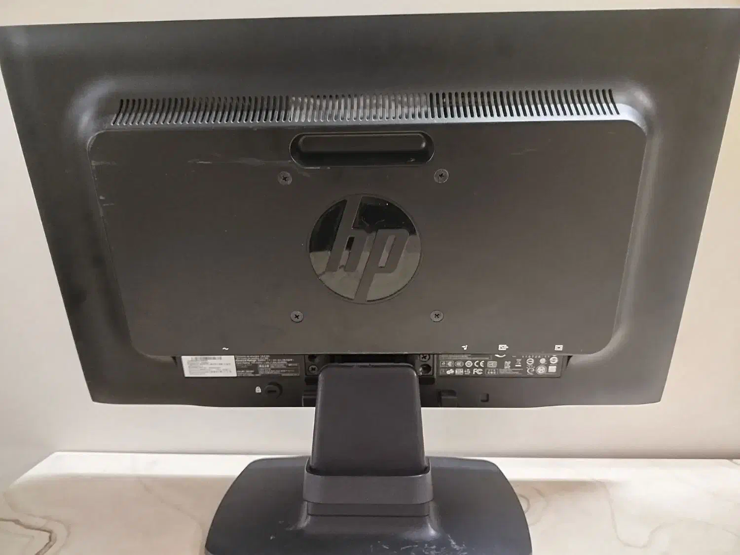 مانیتور hp در حد نو 22 اینچ|قطعات و لوازم جانبی رایانه|اهواز, کوی رمضان|دیوار