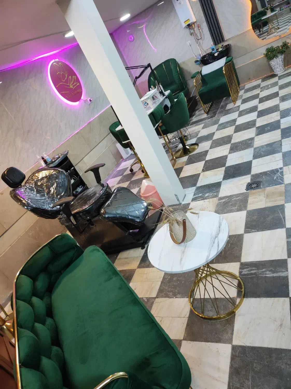 اجاره درصدی لاین ارایشگاهی|خدمات آرایشگری و زیبایی|اصفهان, دنارت|دیوار