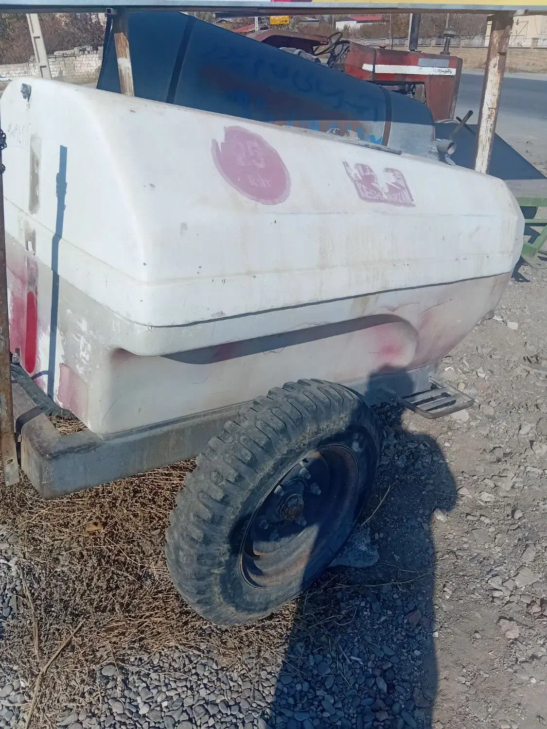 تراکتور ۲۴۰ همراه با ادوات|خودرو سنگین|نوشین شهر, |دیوار