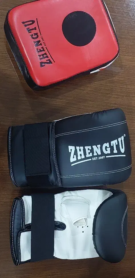 دستکش و میت کاراته اورجینال|تجهیزات ورزشی|تهران, قیام|دیوار