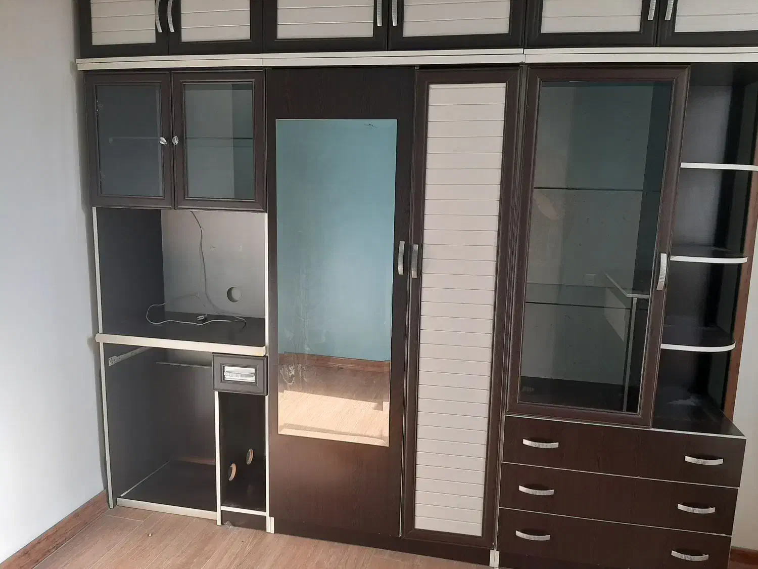 کمد ام دی اف سه تیکه|کتابخانه، شلف، قفسه‌های دیواری|تهران, شهرک ولیعصر شمالی|دیوار