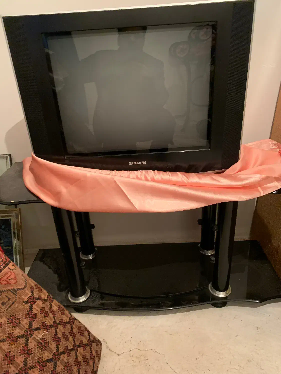 میز تلویزیون و تلویزیون|تلویزیون و پروژکتور|ایلخچی, |دیوار