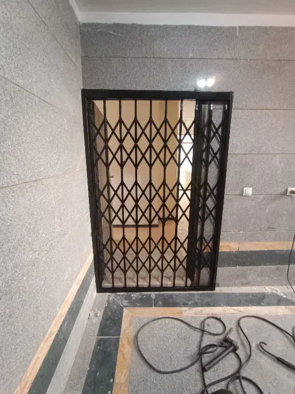 تولید و ساخت انواع حفاظ درب/پنجره آکاردئونی و نرده|مصالح و تجهیزات ساختمان|هشتگرد, هشتگرد قدیم|دیوار