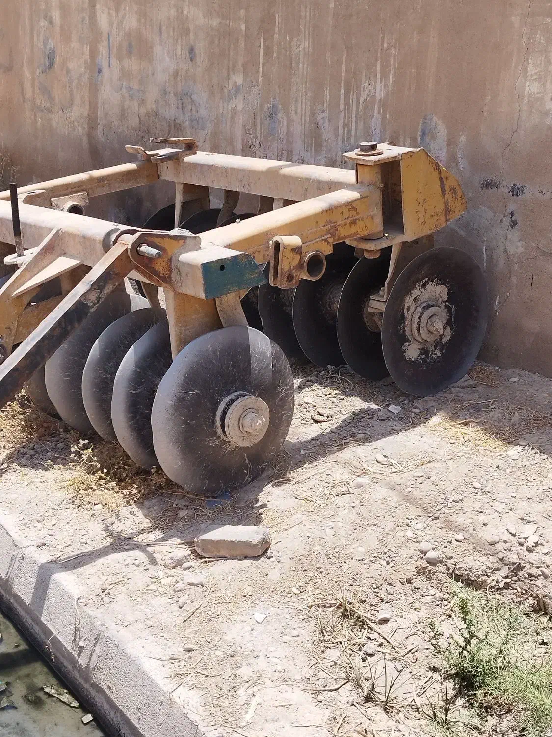 دیکس|ماشین‌آلات صنعتی|شوشتر, |دیوار