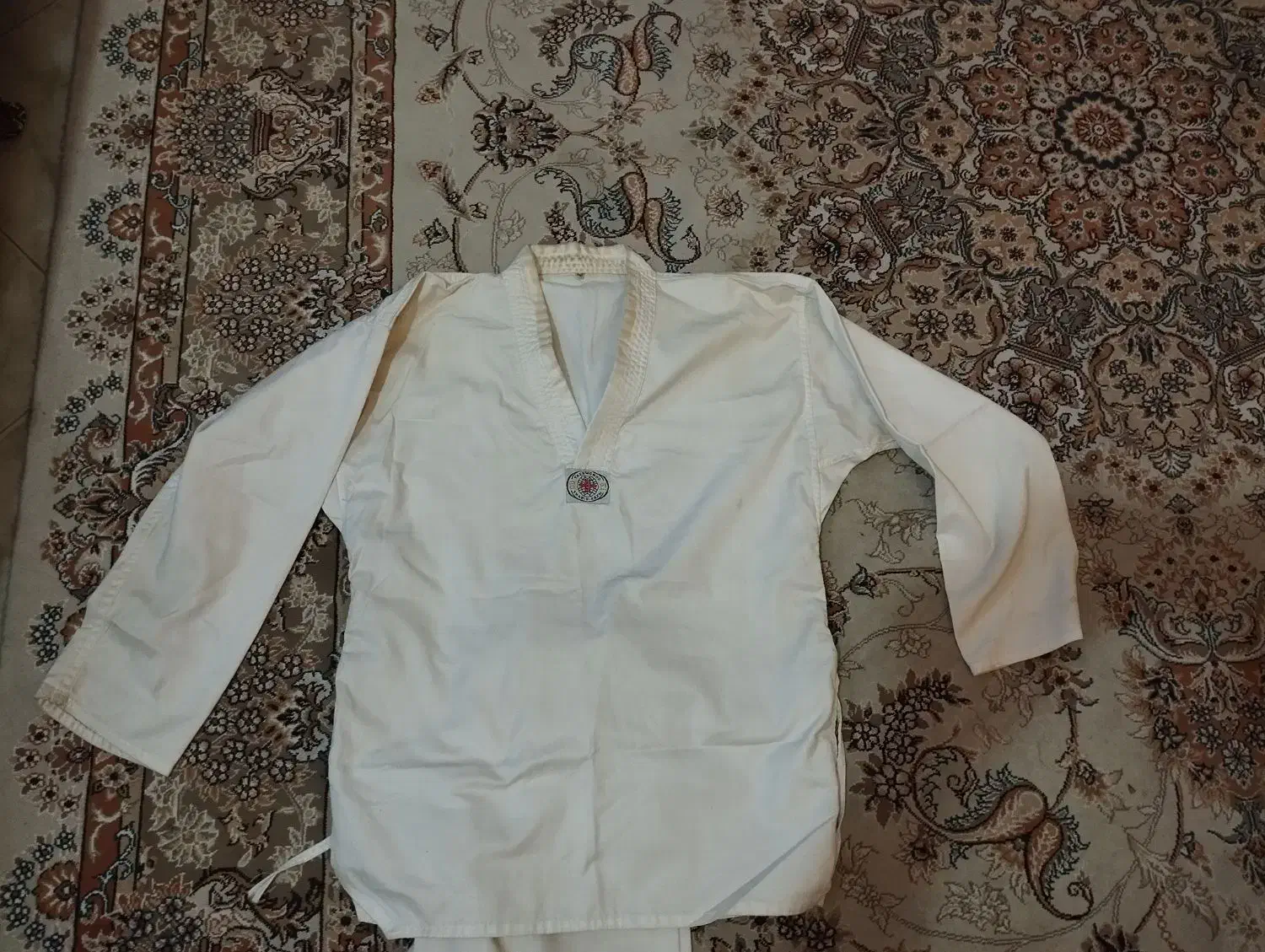 لباس تکواندو|لباس|شیراز, میدان قائم|دیوار