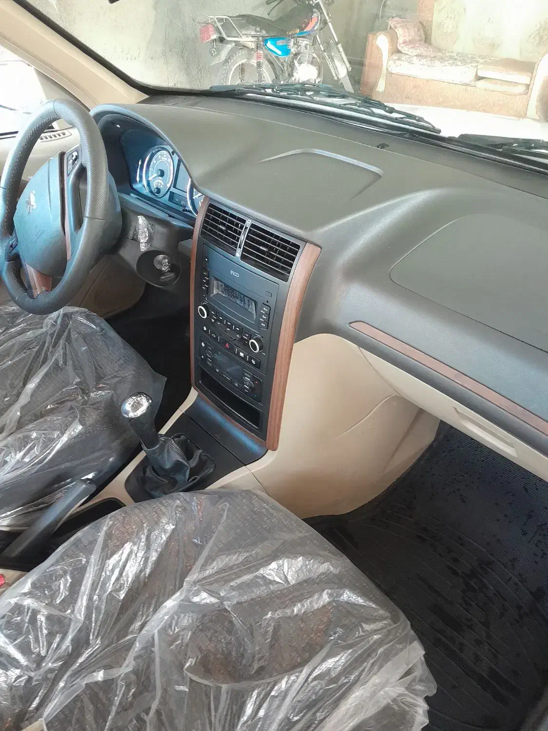 پژو پارس تیوفایو ۴۰۲|خودرو سواری و وانت|بوشهر, |دیوار