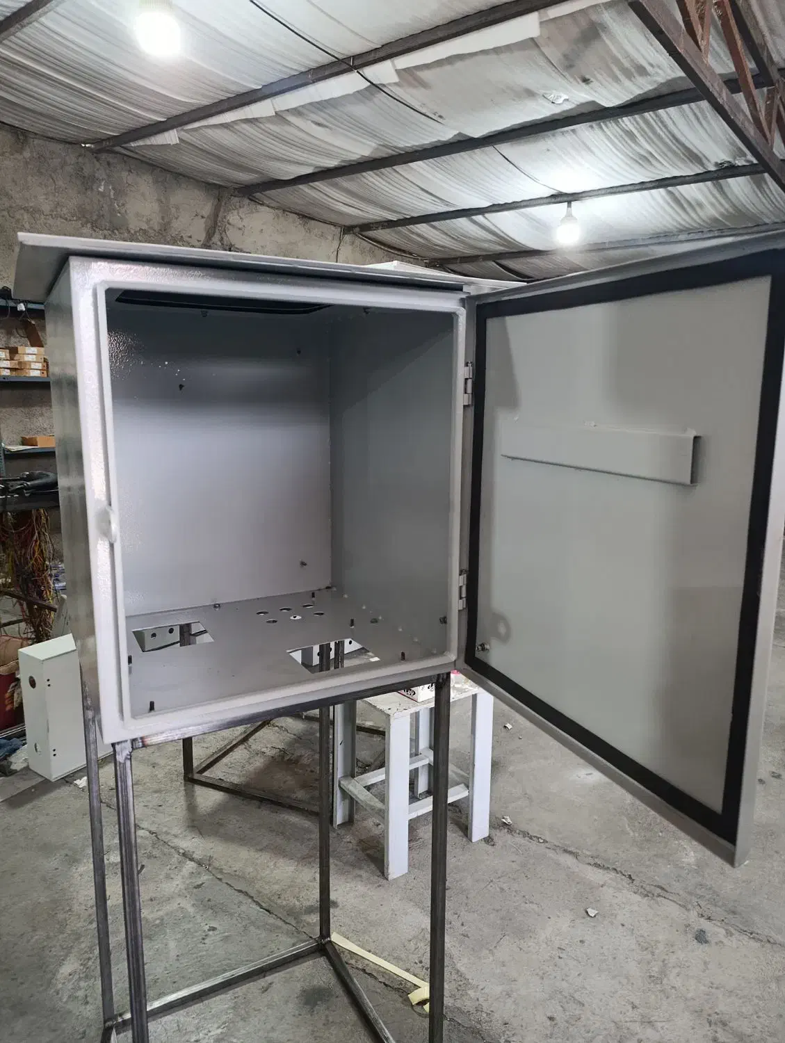 ساخت بدنه تابلو برق جعبه فیوز استاندارد|خدمات پیشه و مهارت|اسلامشهر, ده عباس|دیوار