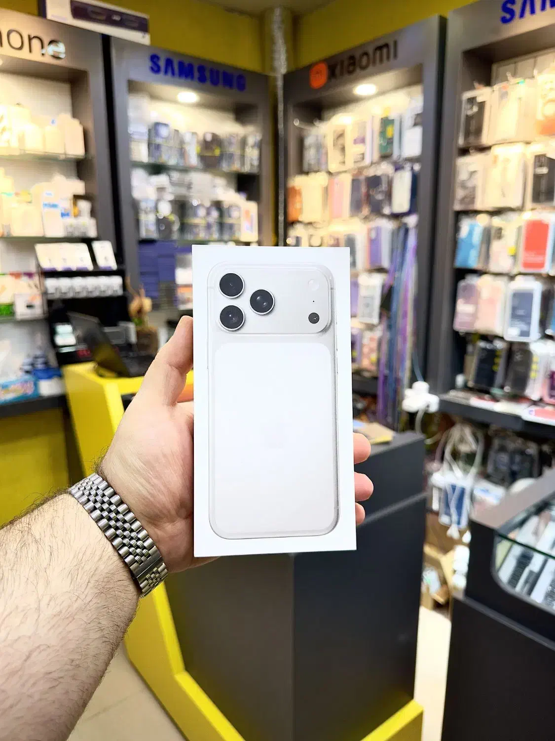 فروش ویژه آیفون ۱۷- پایین ترین قیمت بازار|موبایل|کرمانشاه, |دیوار