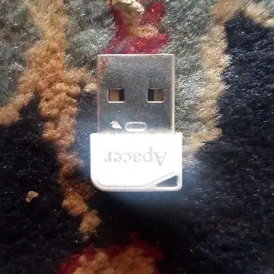 گیگ 8 فلش اصلی|قطعات و لوازم جانبی رایانه|زابل, |دیوار