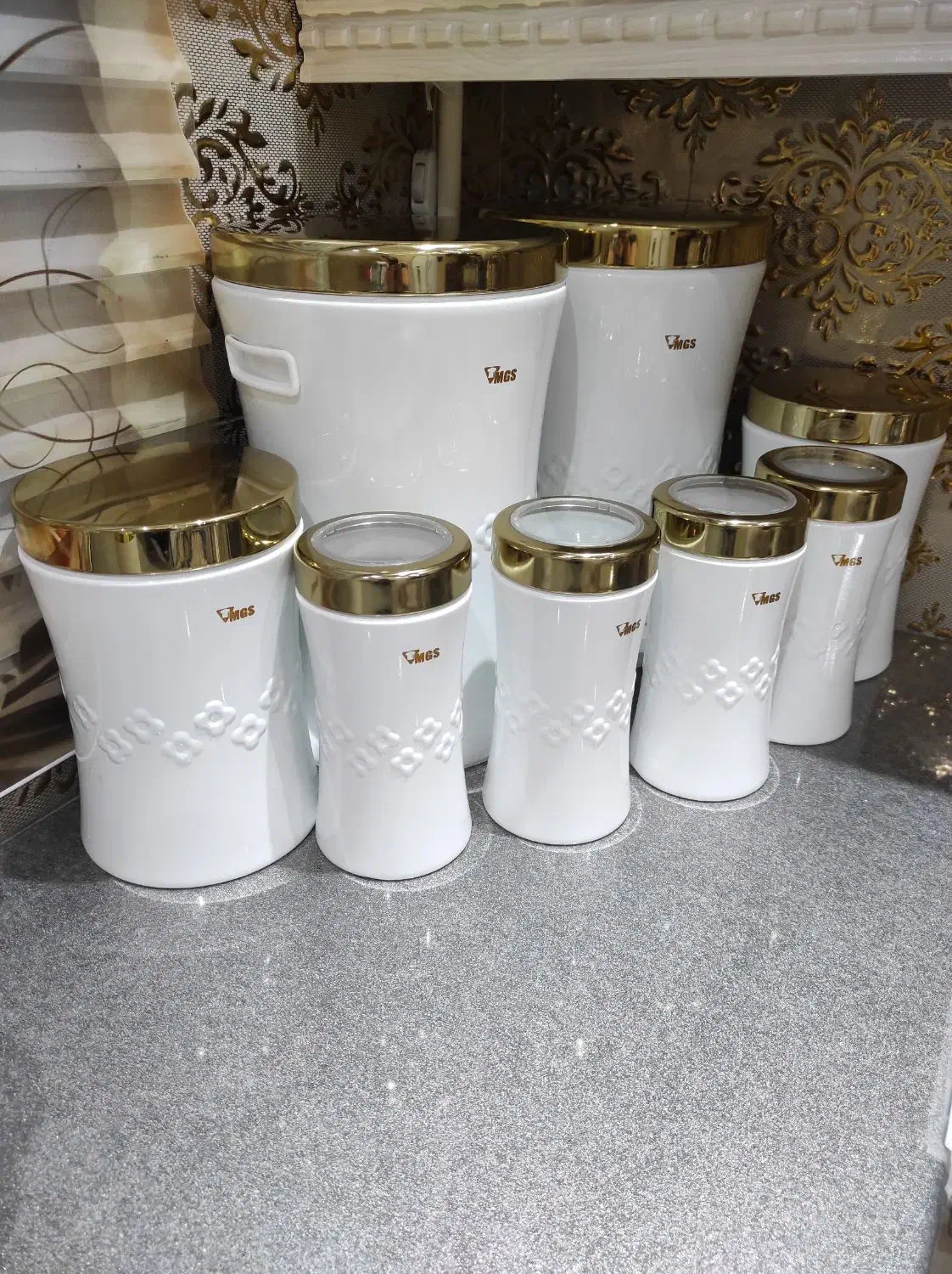 سرویس اورانوس|ظروف سرو و پذیرایی|بروجرد, |دیوار