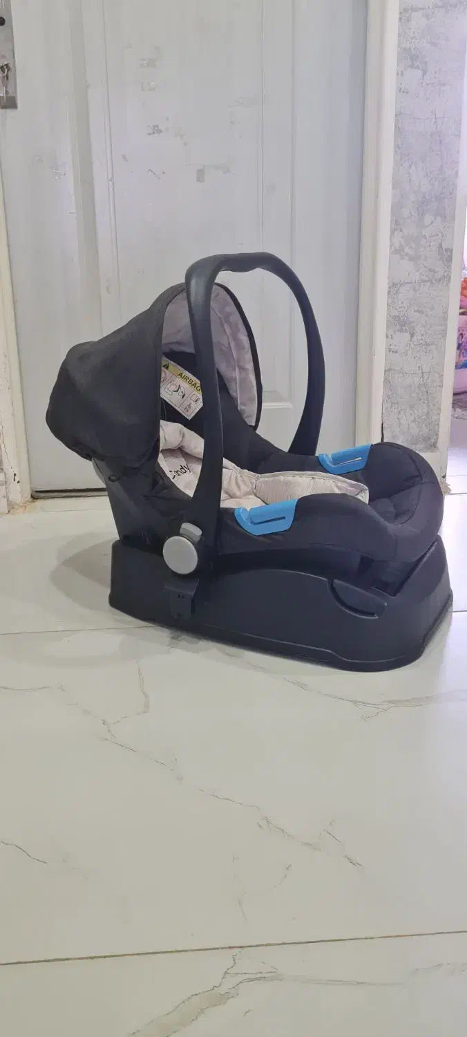 کریر و تشک|اسباب و اثاث بچه|بندر انزلی, معلم|دیوار