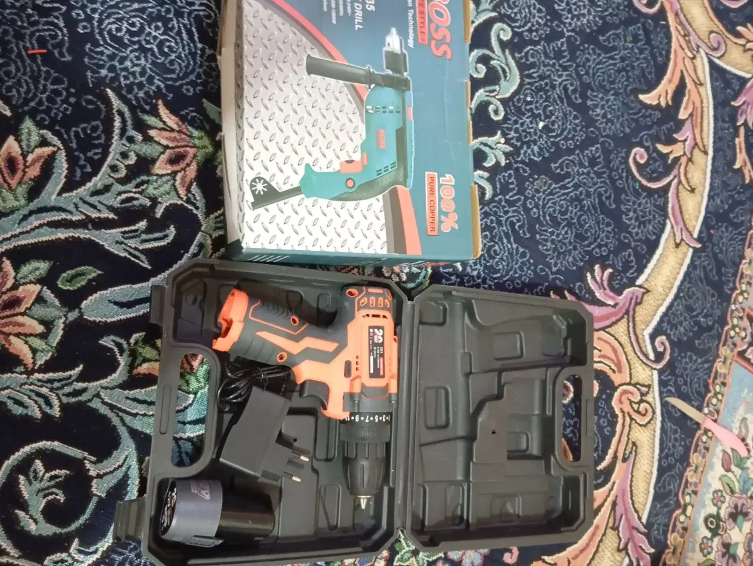 یک دریل چکشی ویک دریل شارژی|حراج|میناب, |دیوار